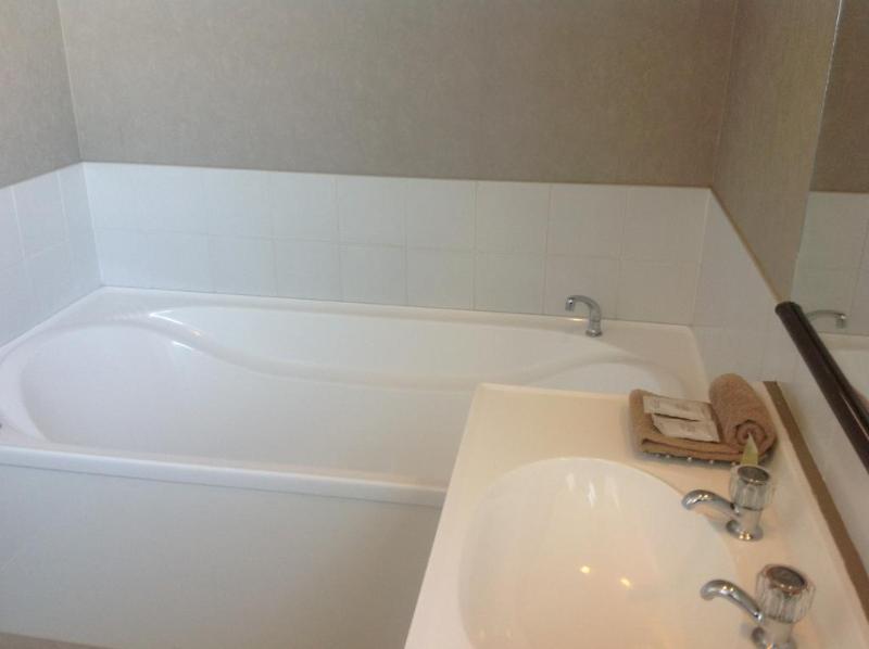 Durham Motor Inn — 4-Star Luxury Hotel in Tauranga, New Zealand