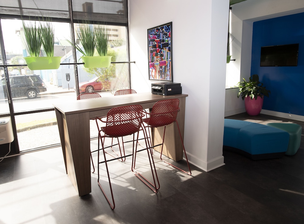 Aqua Beach Inn - photo 18