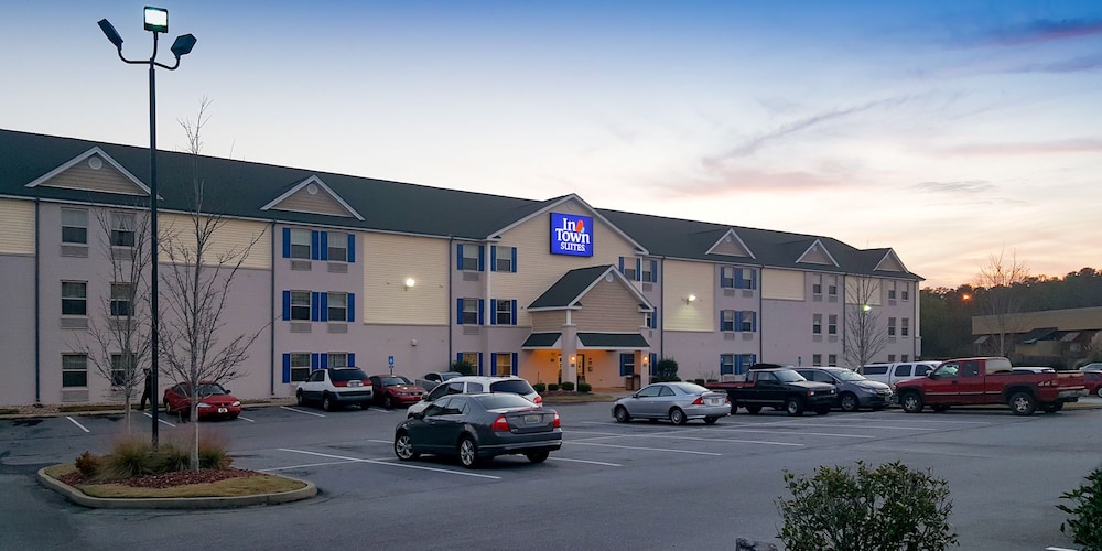 InTown Suites Extended Stay Columbus - photo 25