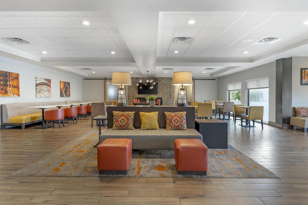 B W Plus Elizabethtown Inn & Suites - photo 47