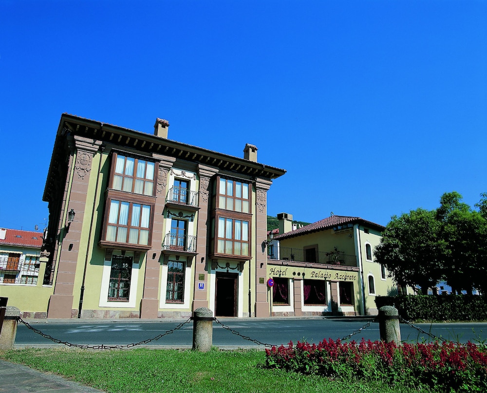Hotel Palacio Azcárate - carbon neutral hotel in Ezcaray