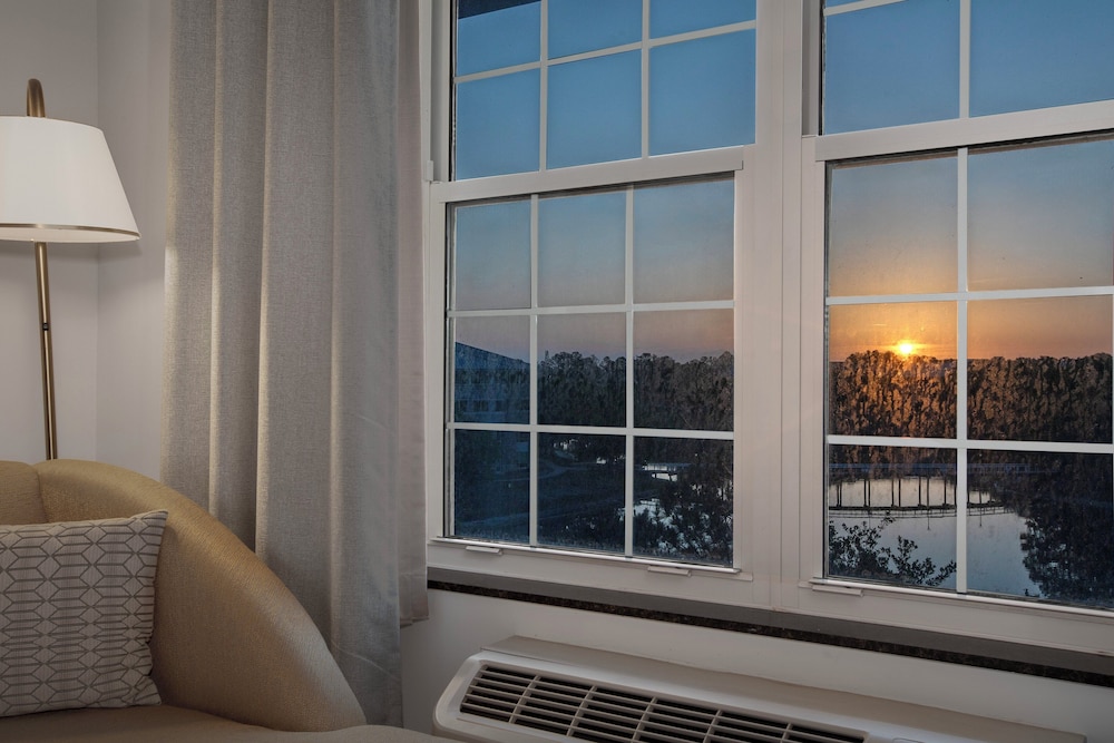 Hotel Indigo Jacksonville Deerwood Park by IHG - photo 12