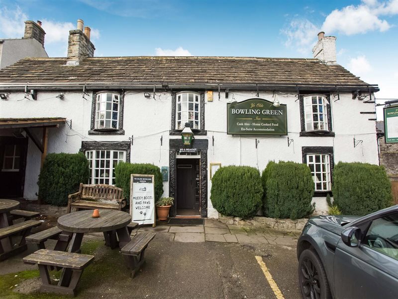 Ye Olde Bowling Green Inn — hotel in Bradwell