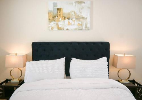 Exquisite E Charlotte house — 4-Star Luxury Hotel in Charlotte, United States