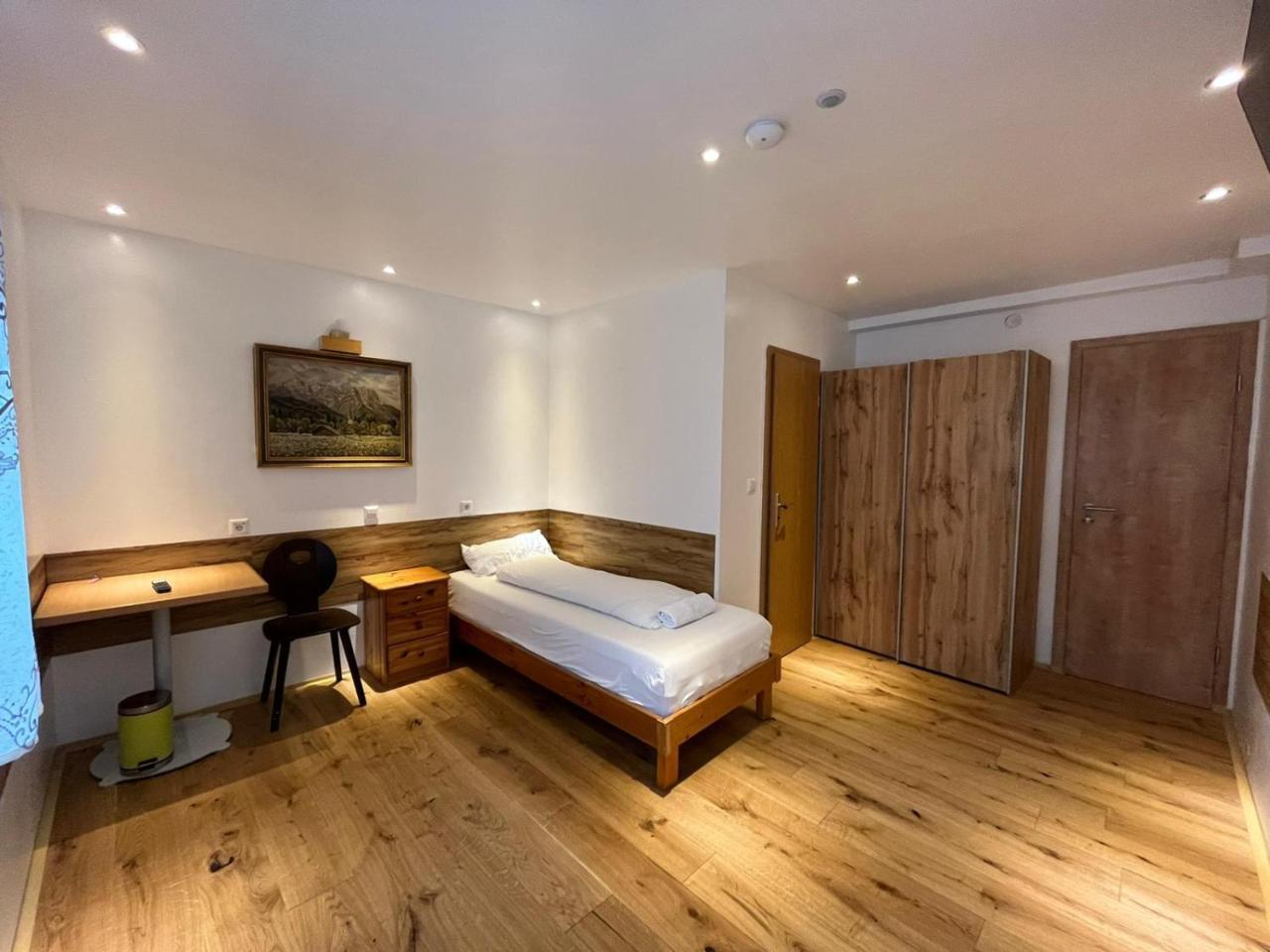 TU Ferienzimmer in Ulm Stadtmitte in Ulm, Germany