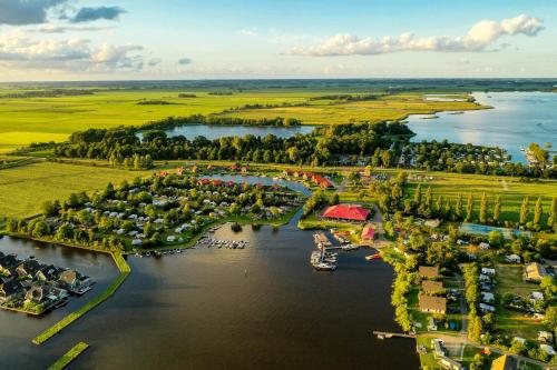 RCN Vakantiepark de Potten — 4-Star Luxury Hotel in Scharnegoutum, Netherlands