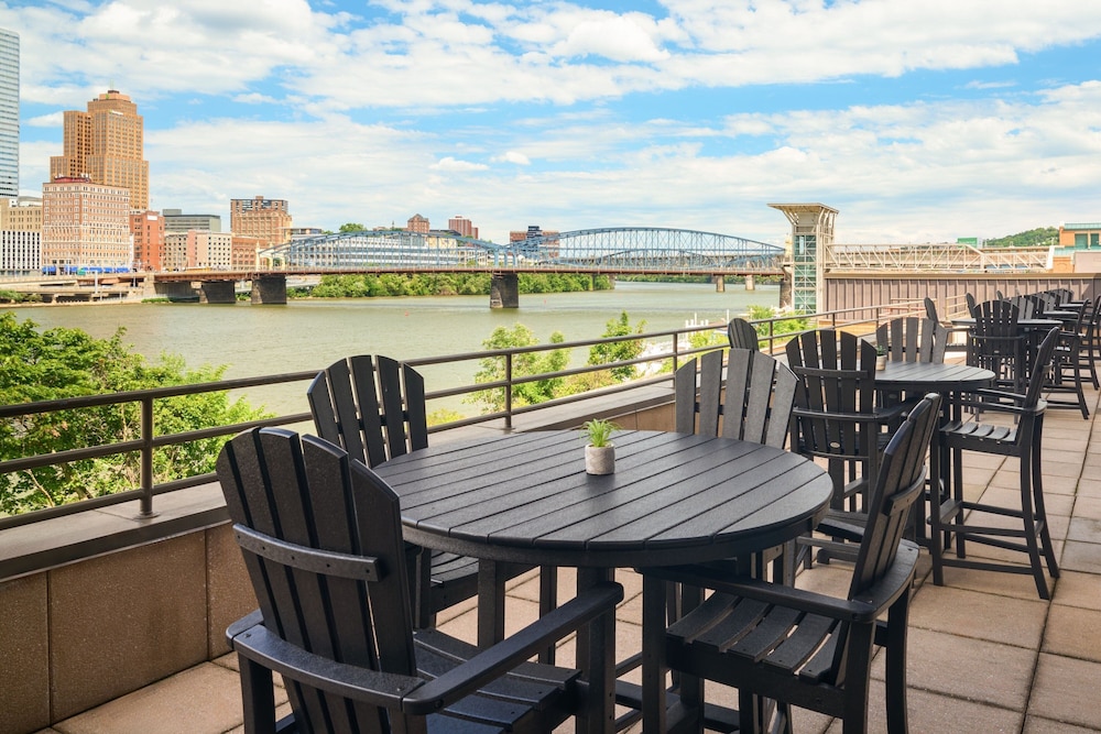 Sheraton Pittsburgh Hotel at Station Square - photo 40