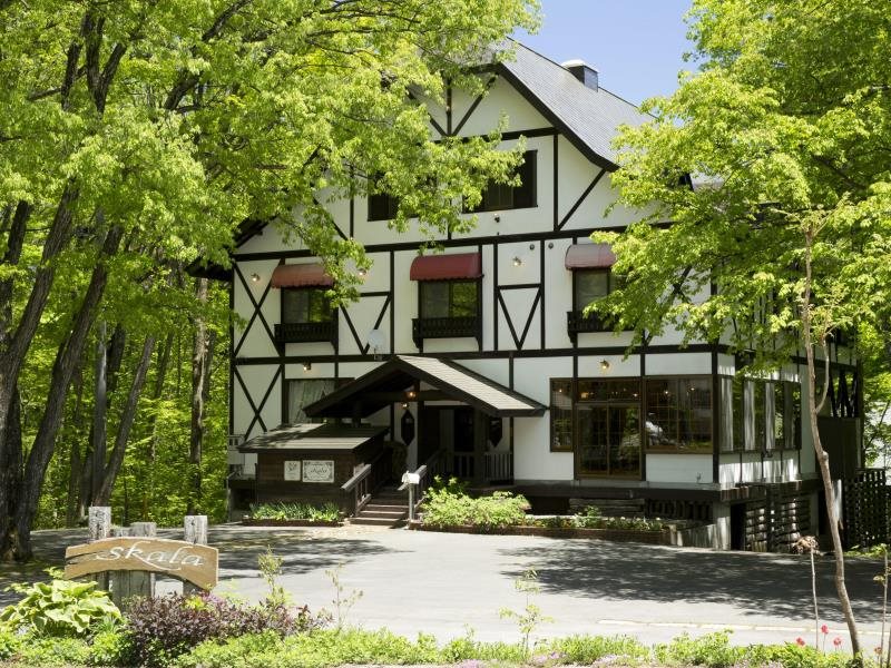 Grove Inn Skala in Hakuba, Japan