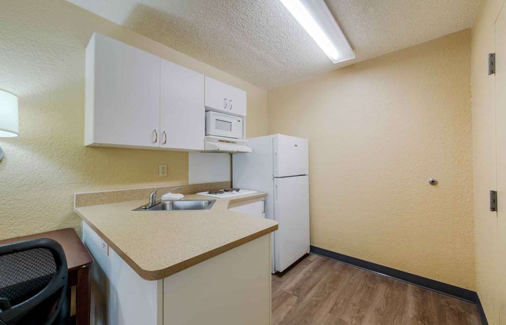 Extended Stay America Suites Ft Lauderdale Cyp Crk Andrews A - photo 14