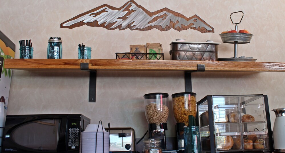 Boulder University Inn - photo 12