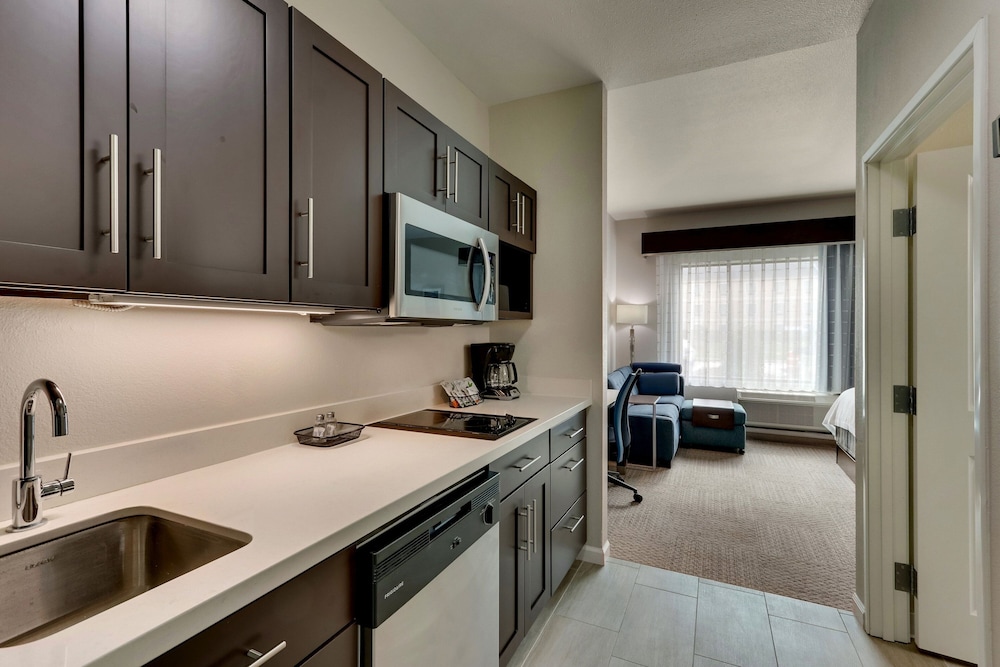 TownePlace Suites by Marriott Houston I 10 East - photo 20