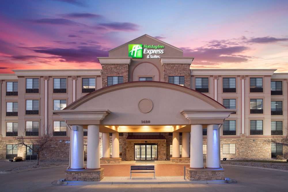 Holiday Inn Express Hotel & Suites Ft. Collins an IHG Hotel - featured photo