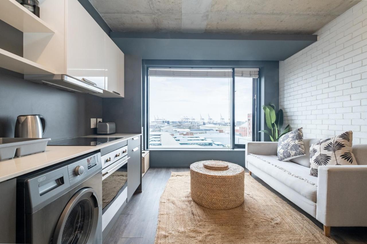 Wex836 8th Floor Studio with Parking Pool & Gym