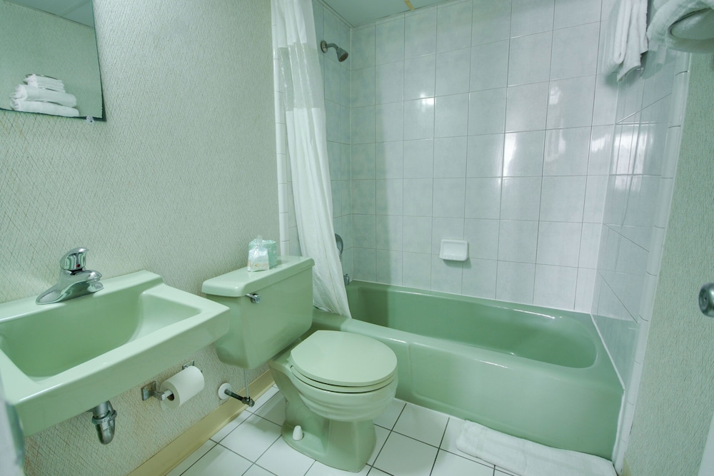 Surf Inn Suites - photo 22