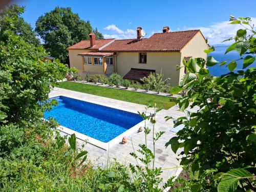 Casa Andrea — 4-Star Luxury Hotel in Moscenicka Draga, Croatia