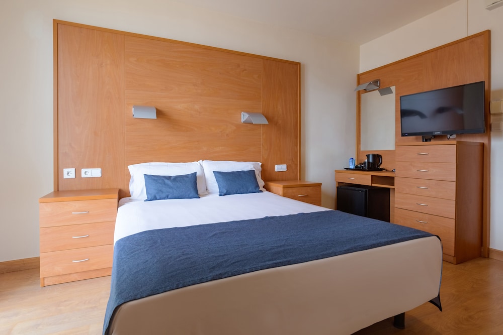 Hotel Horitzó by Pierre & Vacances — 4-Star Luxury Hotel in Blanes, Spain