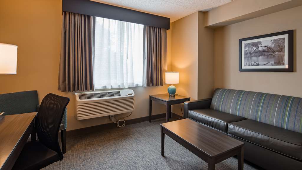 Best Western East Towne Suites - photo 19