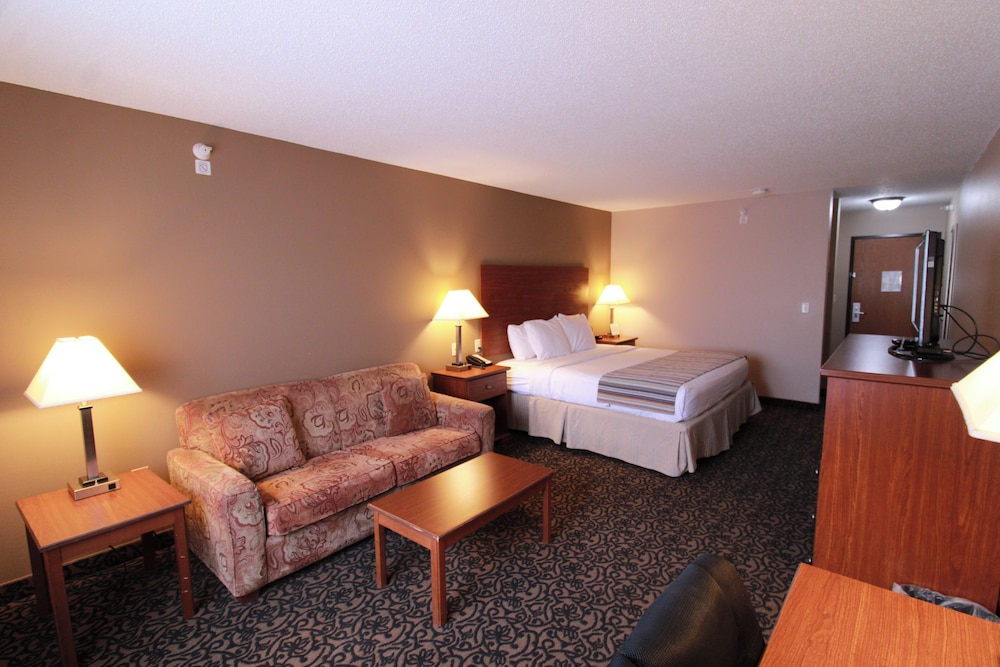 Canby Inn And Suites - photo 9