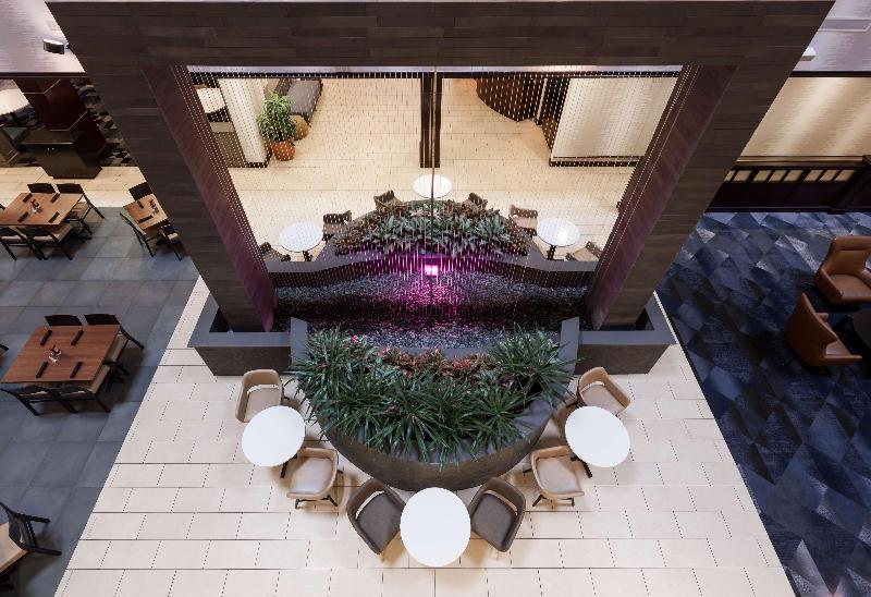 Embassy Suites by Hilton Tampa Brandon - photo 7