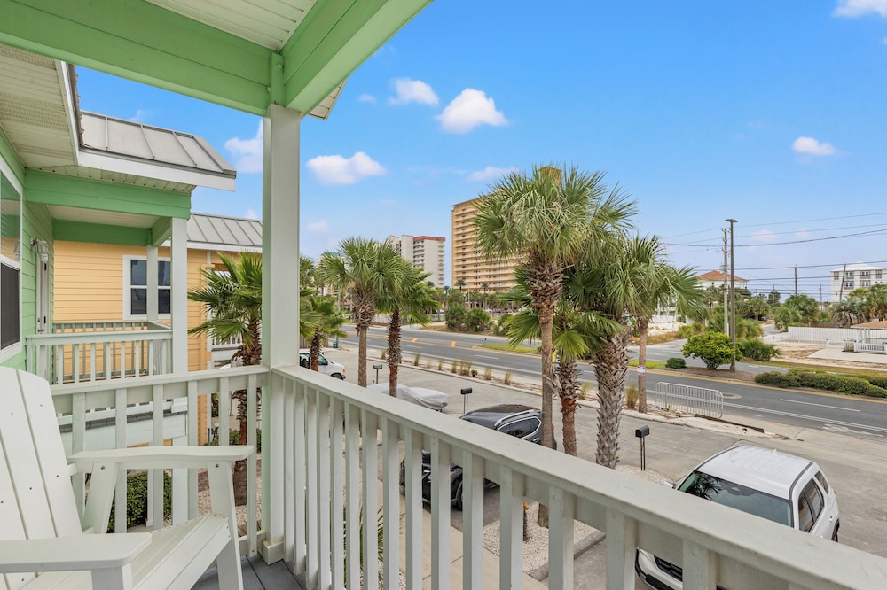 Sago by the Sea: 2 bed 2.5 bath Retreat Steps From the Beach Sleeps 7 - photo 28