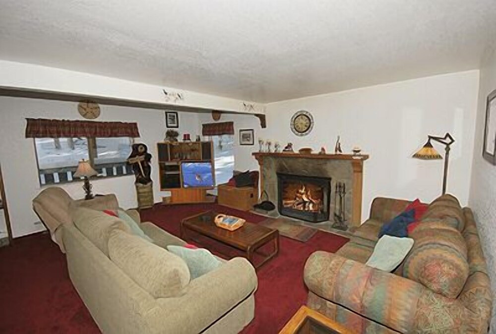 3384 Pine Hill Road By Redawning — South Lake Tahoe