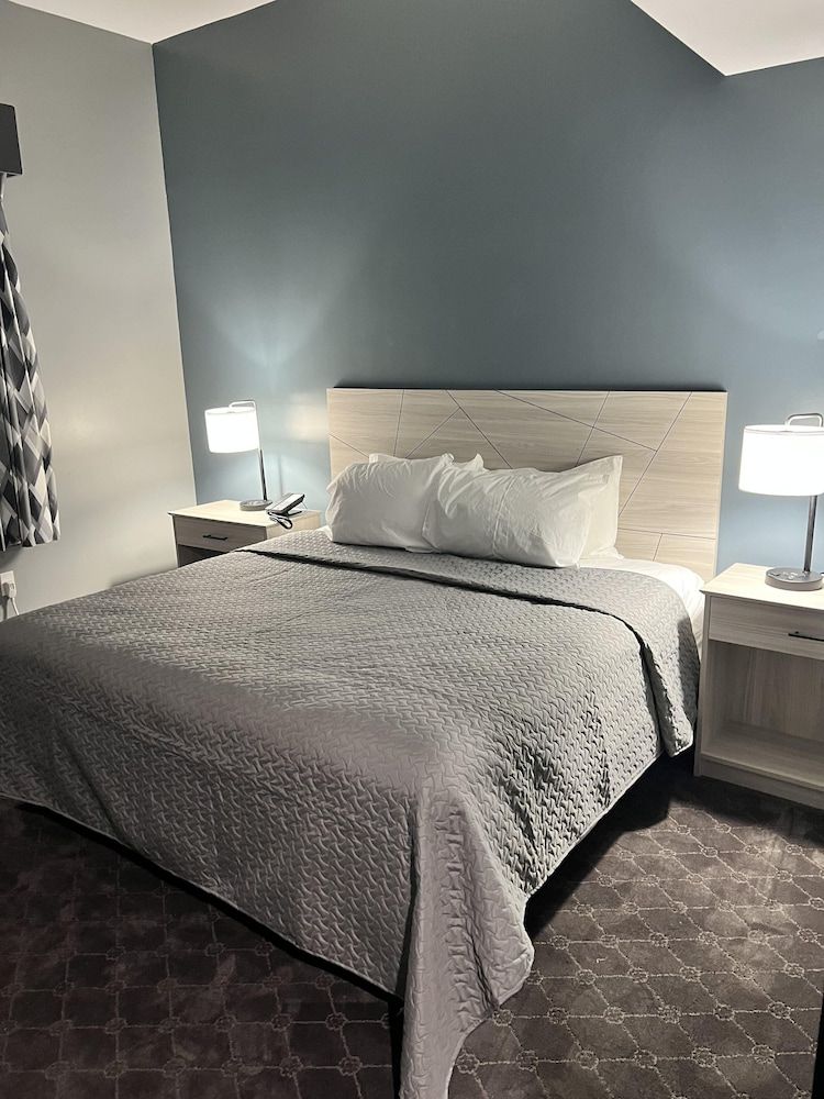 Deluxe Inn & Suites Long Island City NYC - photo 4