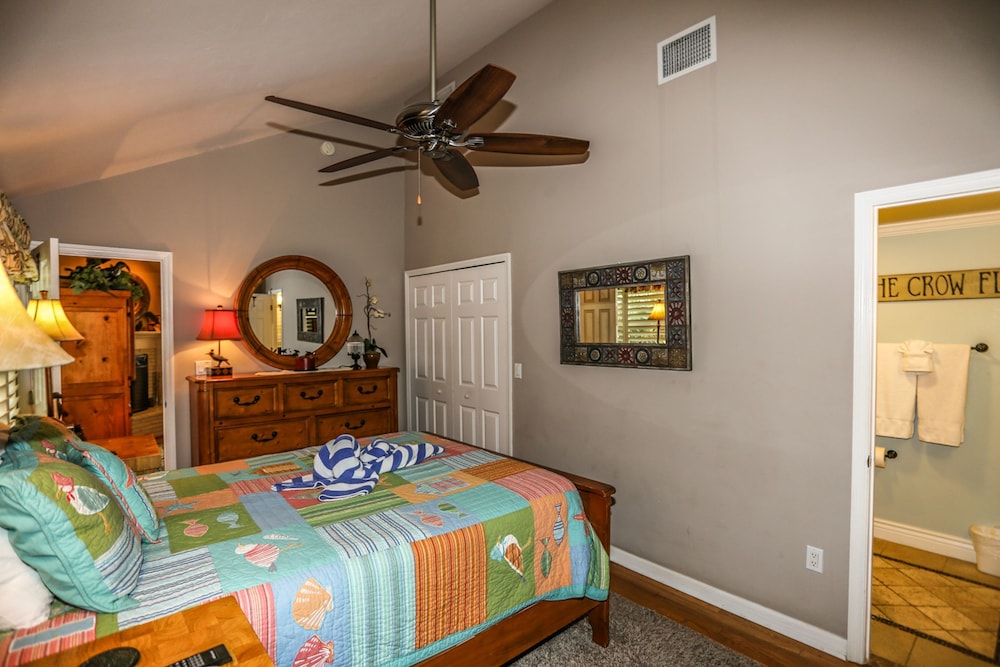 3610 Estero Blvd - photo 2