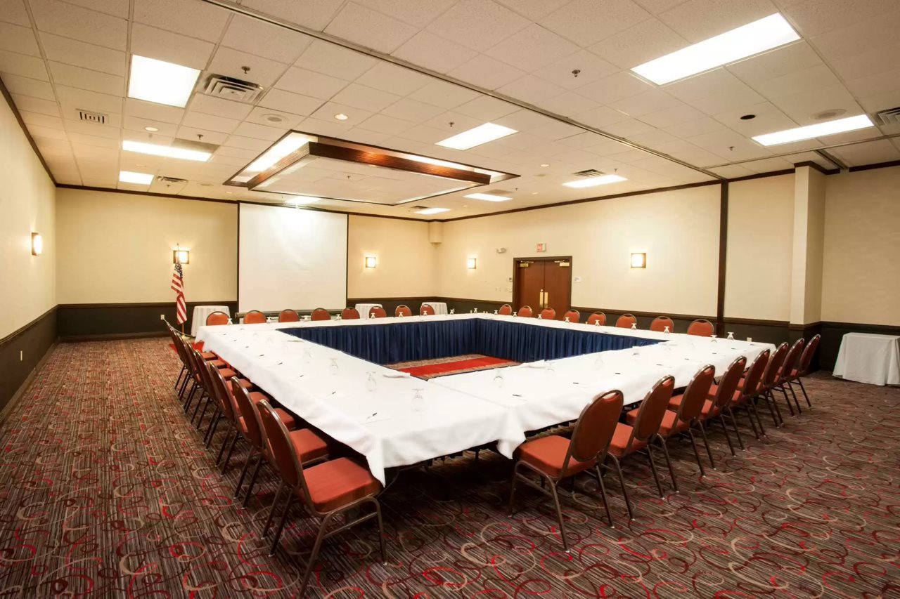 Radisson Hotel Madison - photo 9