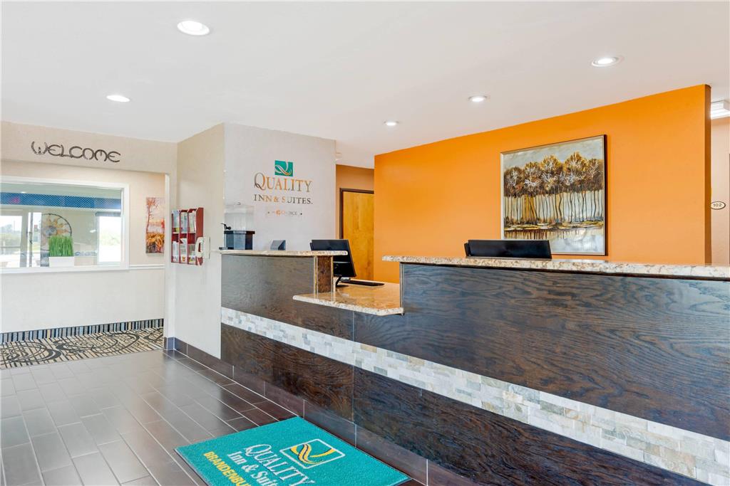 Quality Inn & Suites Brandenburg Fort Knox - photo 3