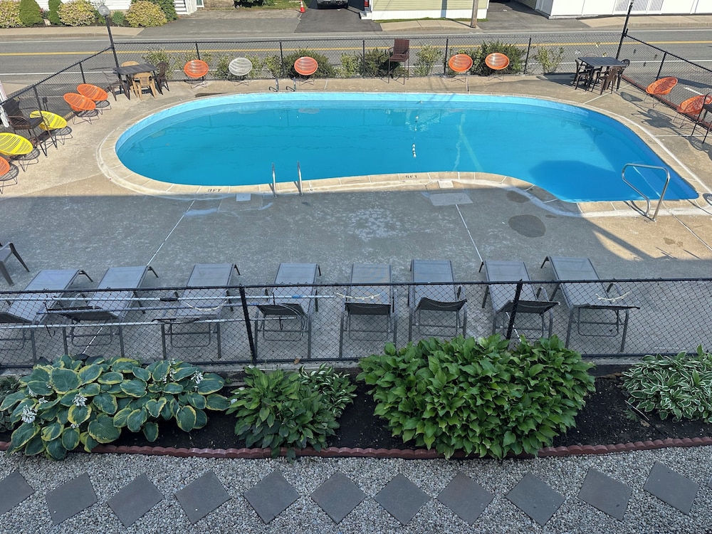 Old Orchard Beach Motel - photo 21