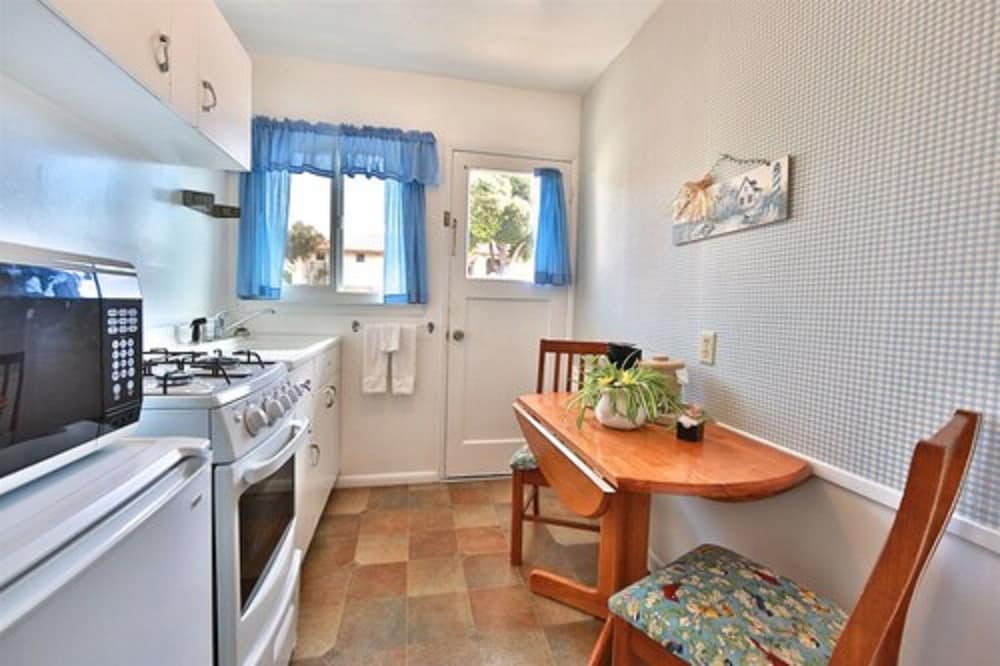 Pleasant Inn - photo 19