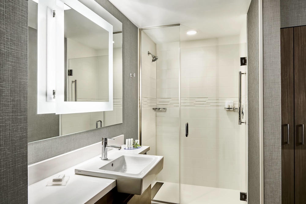 SpringHill Suites by Marriott Athens Downtown University Area - photo 33