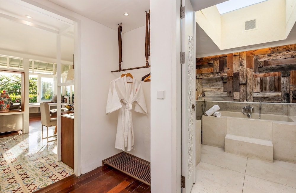 Chands Enam - carbon neutral hotel in Seminyak