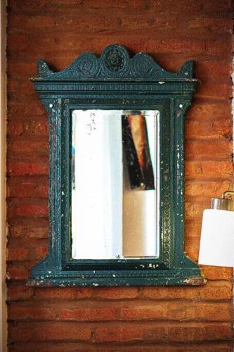 Vintage 2BR Apartment Managed By Wehost