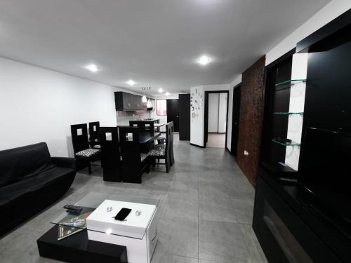 Departamento de lujo Condominio ADMIRA — 4-Star Luxury Hotel in Cuenca, Ecuador
