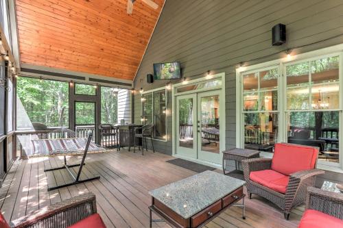 Stars Align Cottage Relaxing Hot Tub Comfy Outdoor Seating More — 4-Star Luxury Hotel in Afton, United States