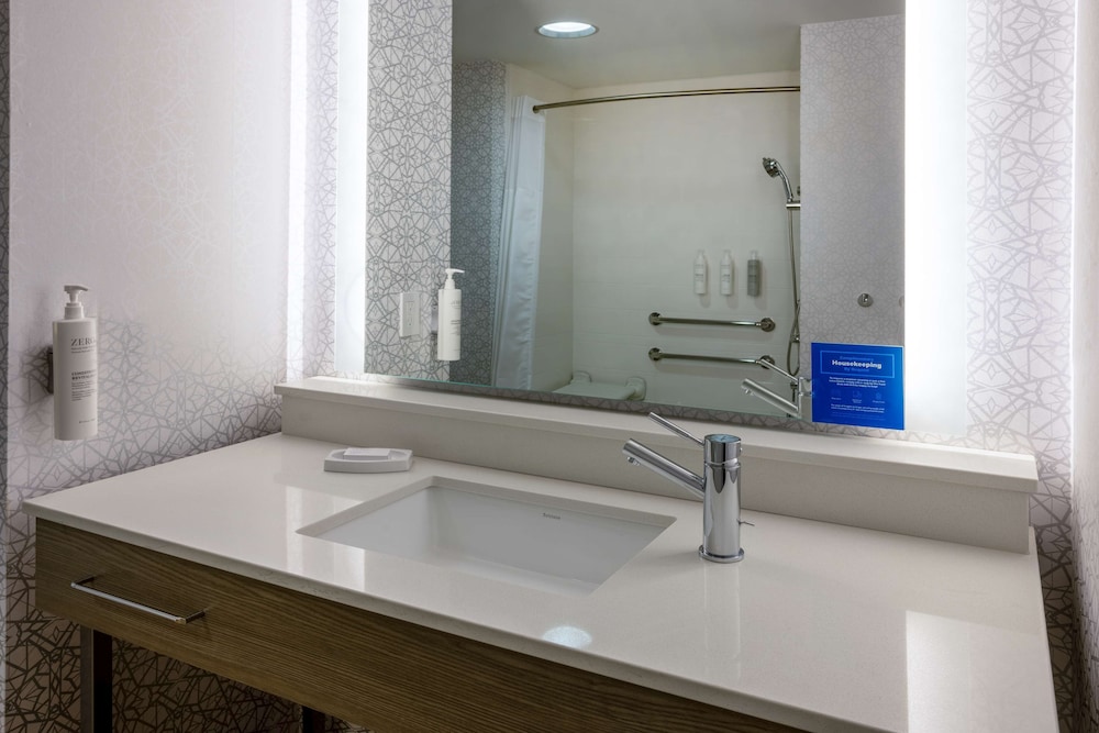 Hampton Inn Harriman Woodbury - photo 26