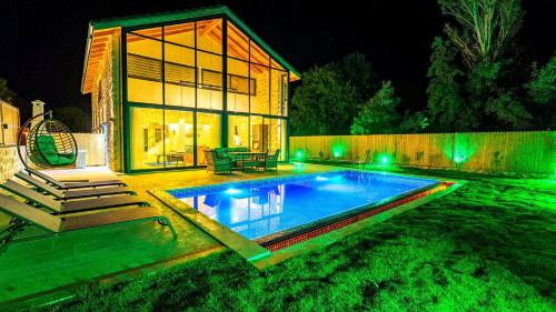 Bezirgan Village 2 Bedroom Villa — 4-Star Luxury Hotel in Kalkan, Turkey