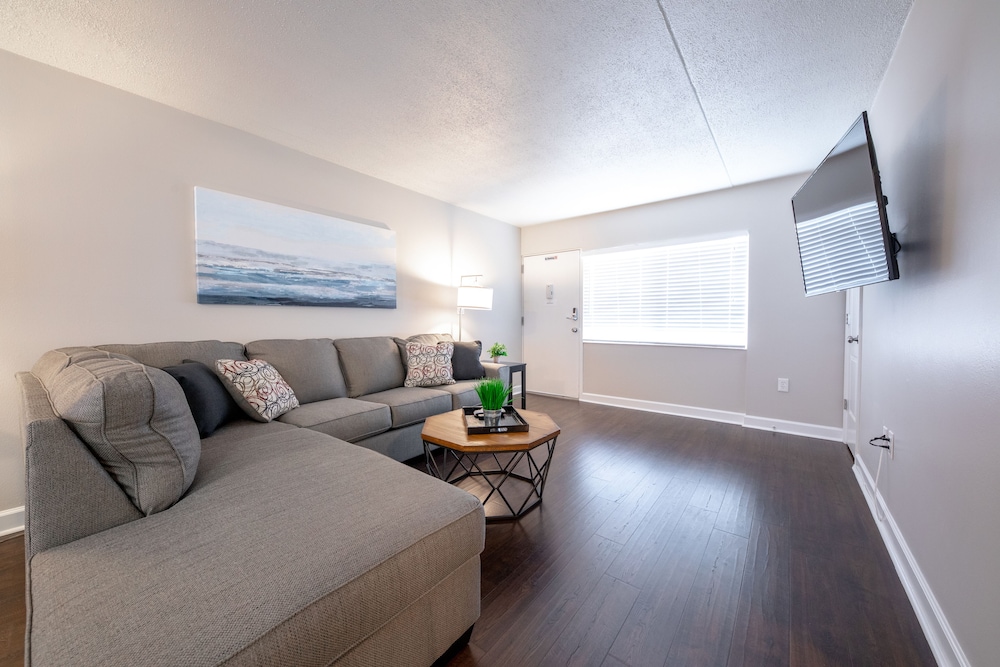 Stay Avenida Westshore - photo 14