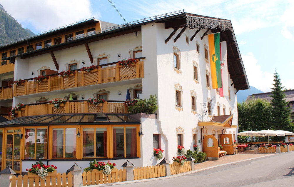 Sporthotel Xander in Leutasch, Austria