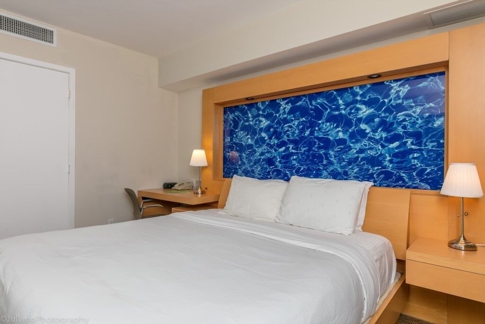 2 Br Luxury Suite In Marenas Beach Resort 2 Bedroom Condo by RedAwning - photo 6
