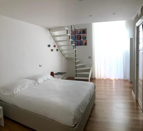 Lo Schiaccianoci B&B — 4-Star Luxury Hotel in Taranto, Italy