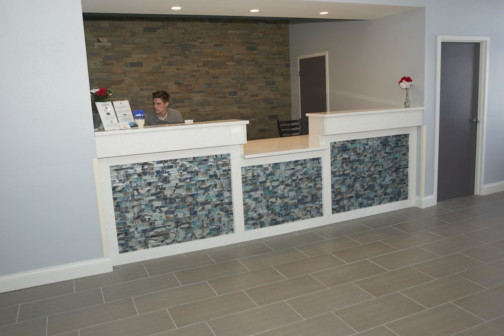 Falmouth Inn - photo 4