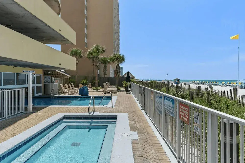 Beachfront Access 2 Pools Beach Service w Chairs Emerald Isle Resort 1308 - photo 10