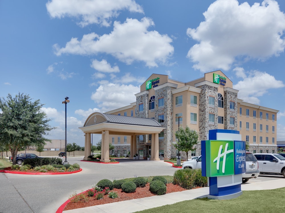 Holiday Inn Express & Suites San Antonio Brooks City Base by IHG - featured photo