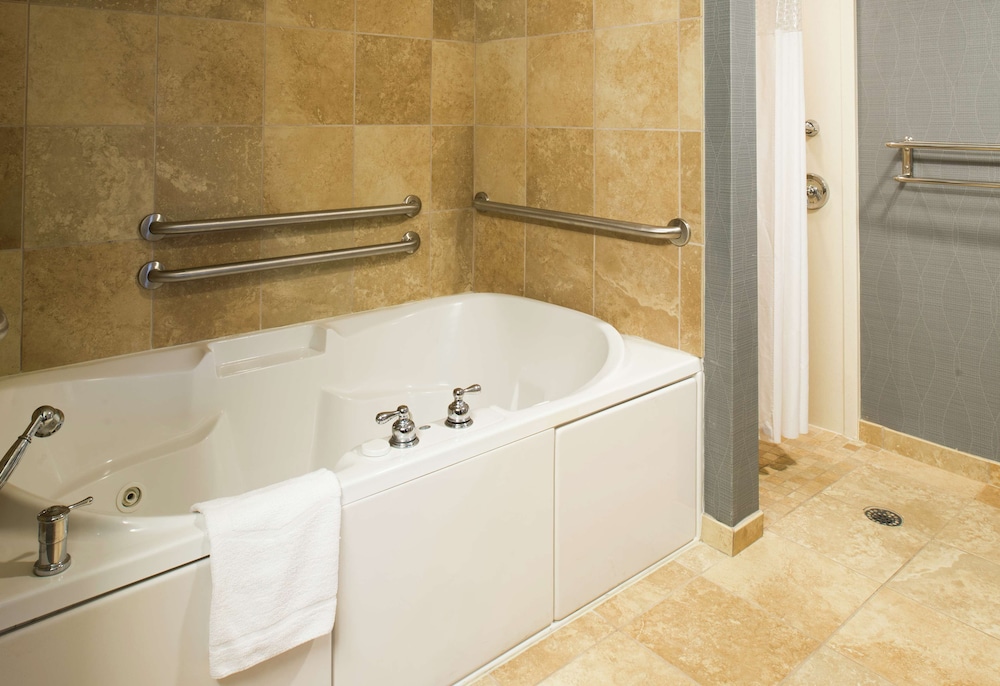 Hampton Inn & Suites Vineland - photo 15
