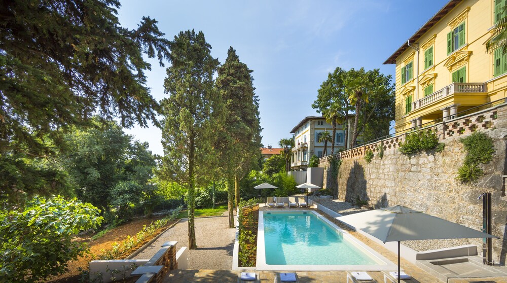 Villa Atlanta — 4-Star Luxury Hotel in Lovran, Croatia