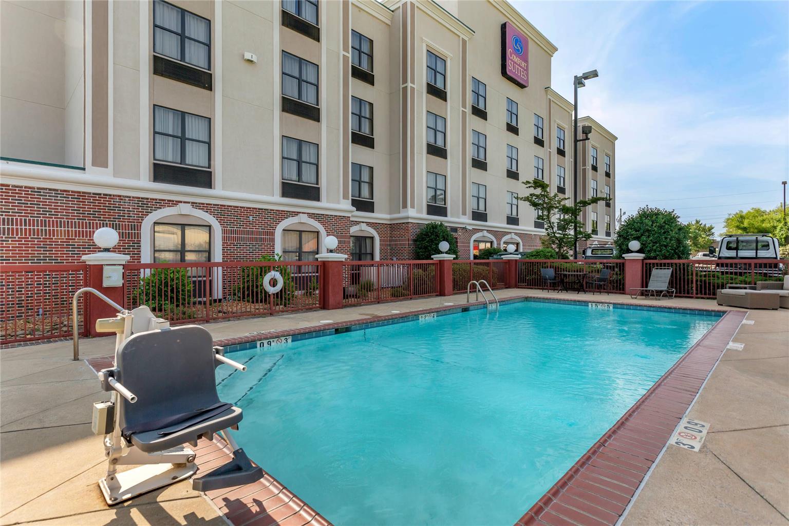 Comfort Suites Southaven Memphis South - photo 21