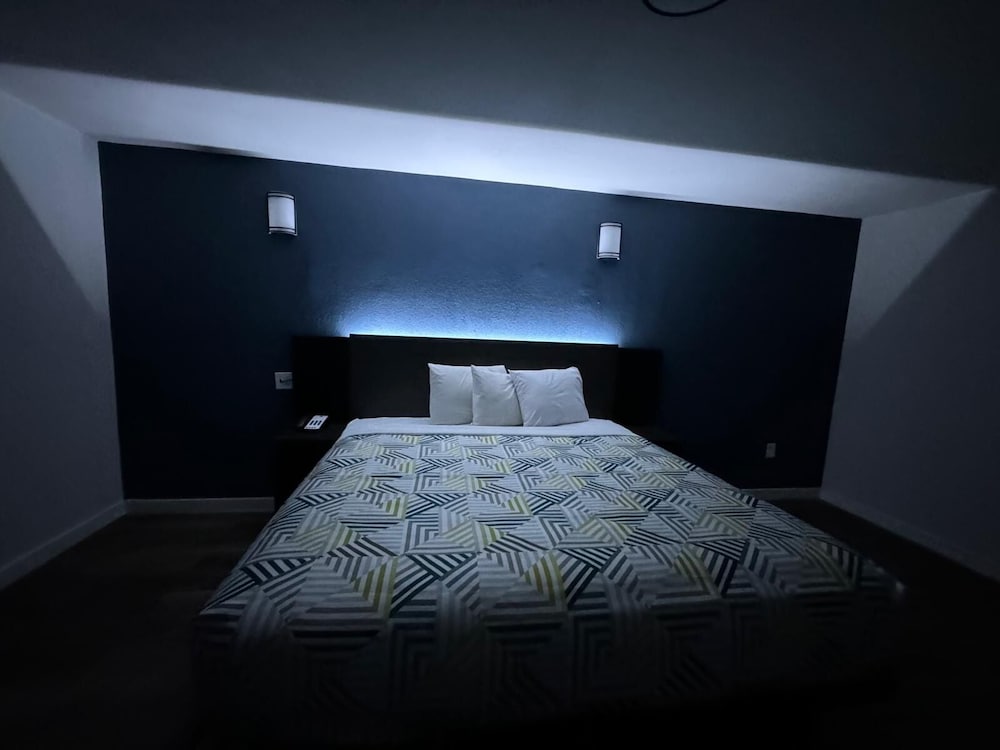 Motel6 Greenwood MS - photo 4