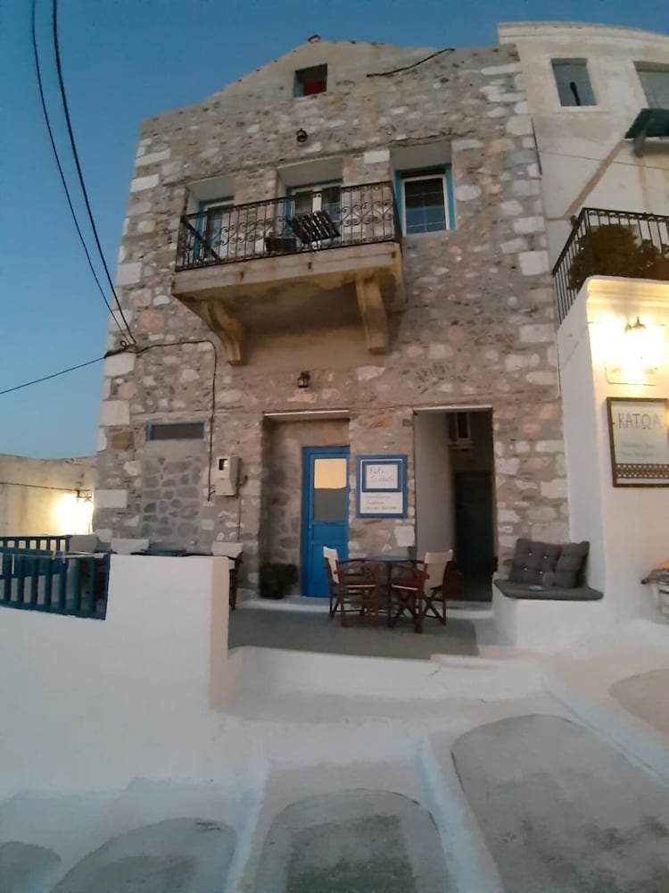 Popi Studios - carbon neutral hotel in Astypalaia